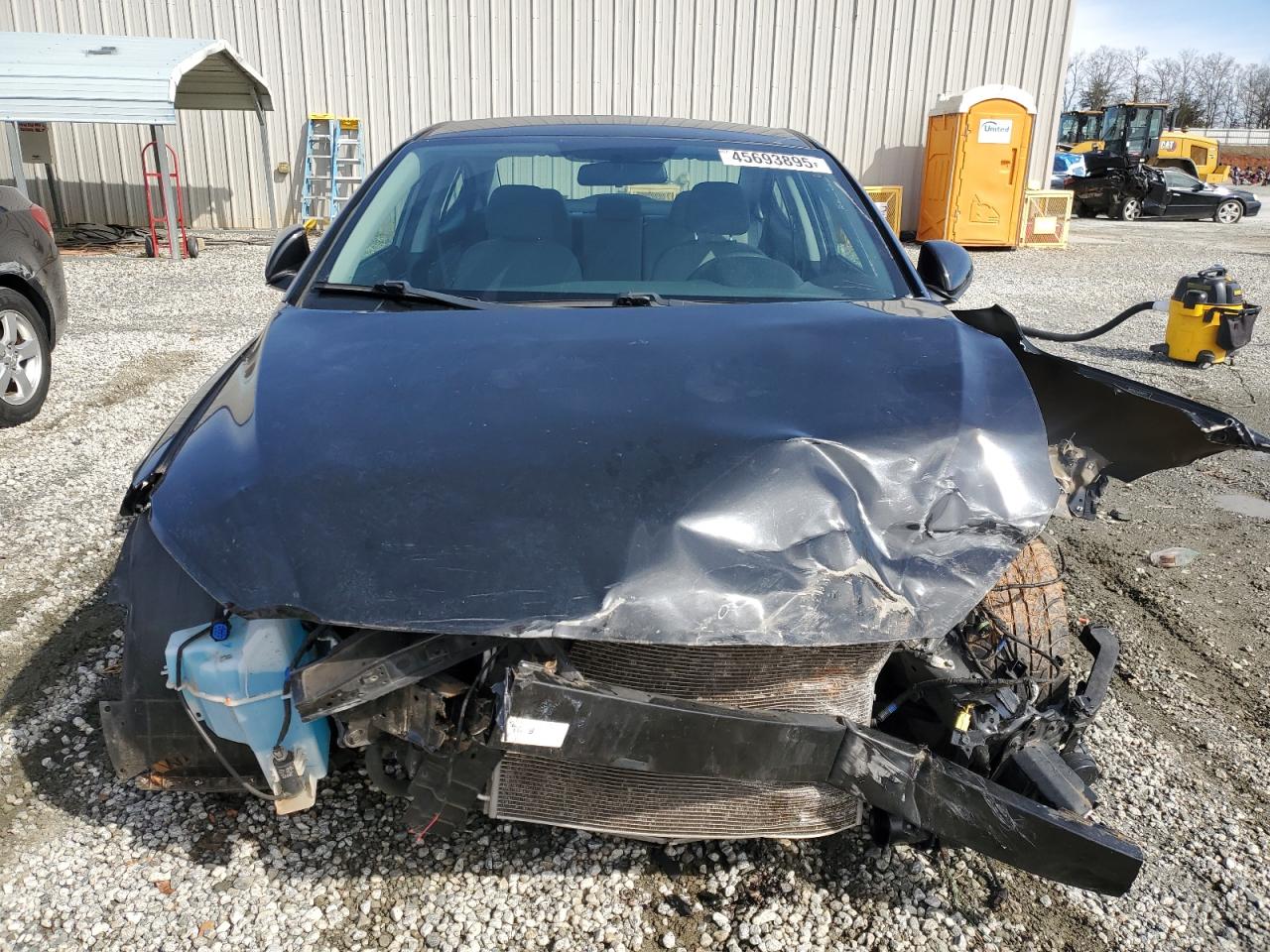 2018 Hyundai Elantra - Image 5