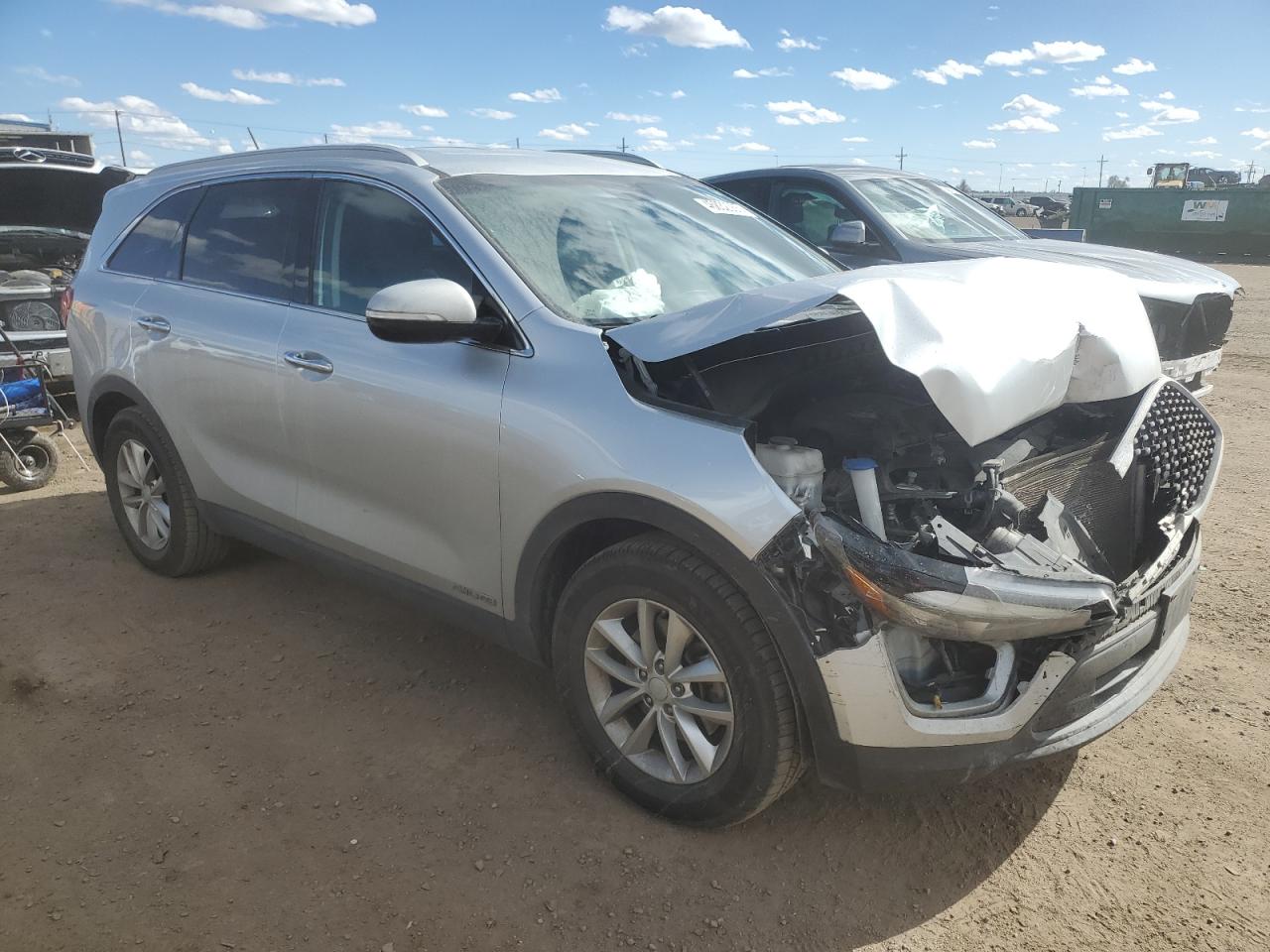 2017 Kia Sorento - Image 4