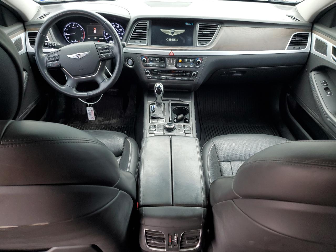 2015 Hyundai Genesis - Image 8