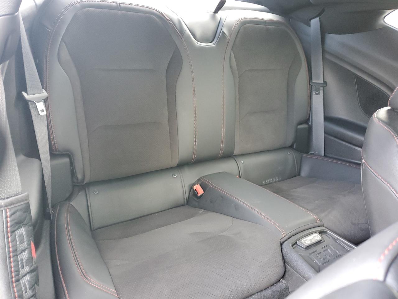 2021 Chevrolet Camaro - Image 10