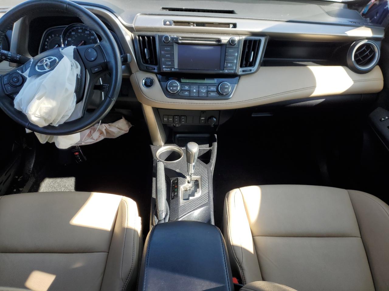 2015 Toyota RAV 4 - Image 8