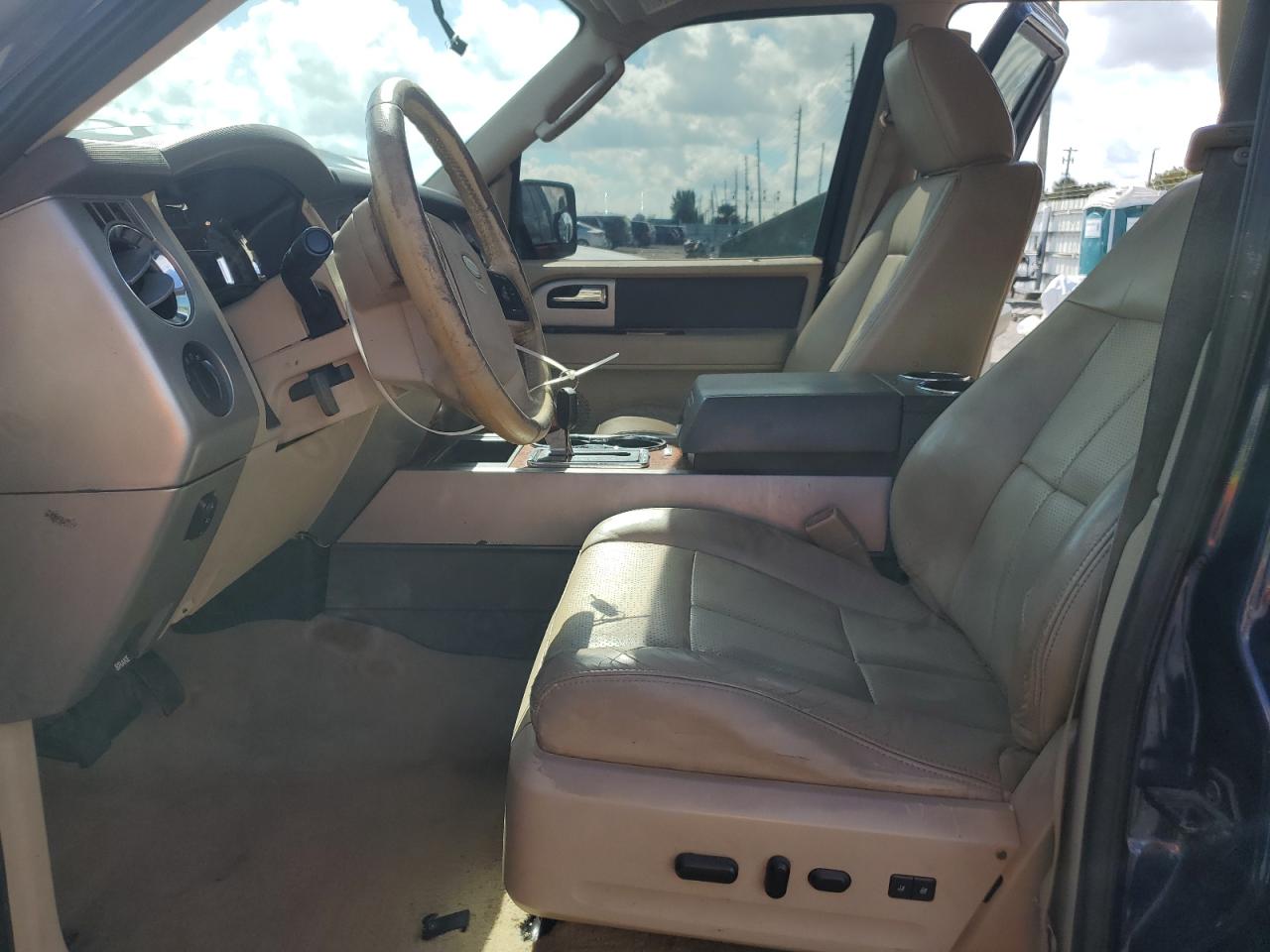 2009 Ford Expedition - Image 7