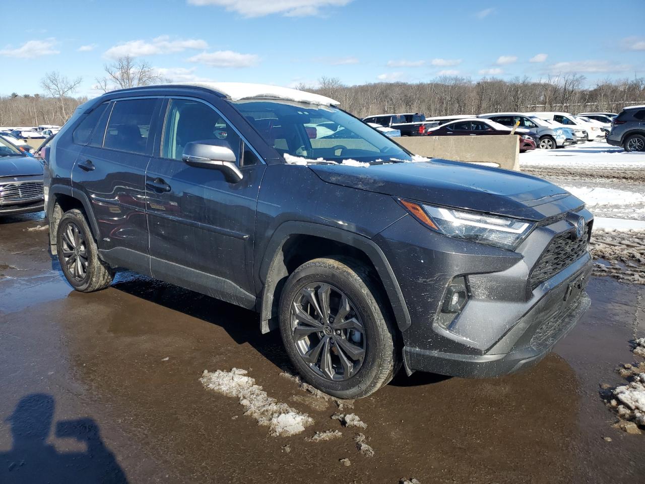 2024 Toyota RAV 4 - Image 4