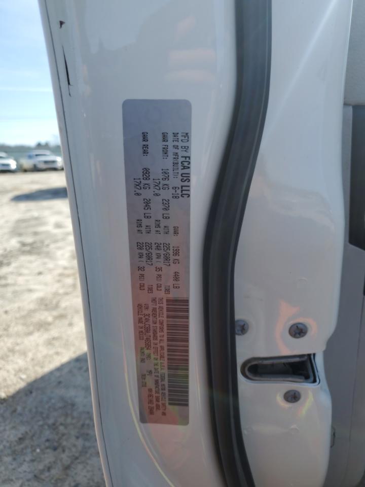 2018 Jeep Compass - Image 13