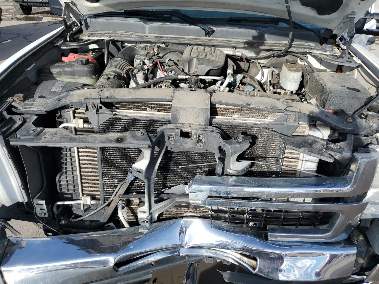 2010 Chevrolet Silverado - Image 11