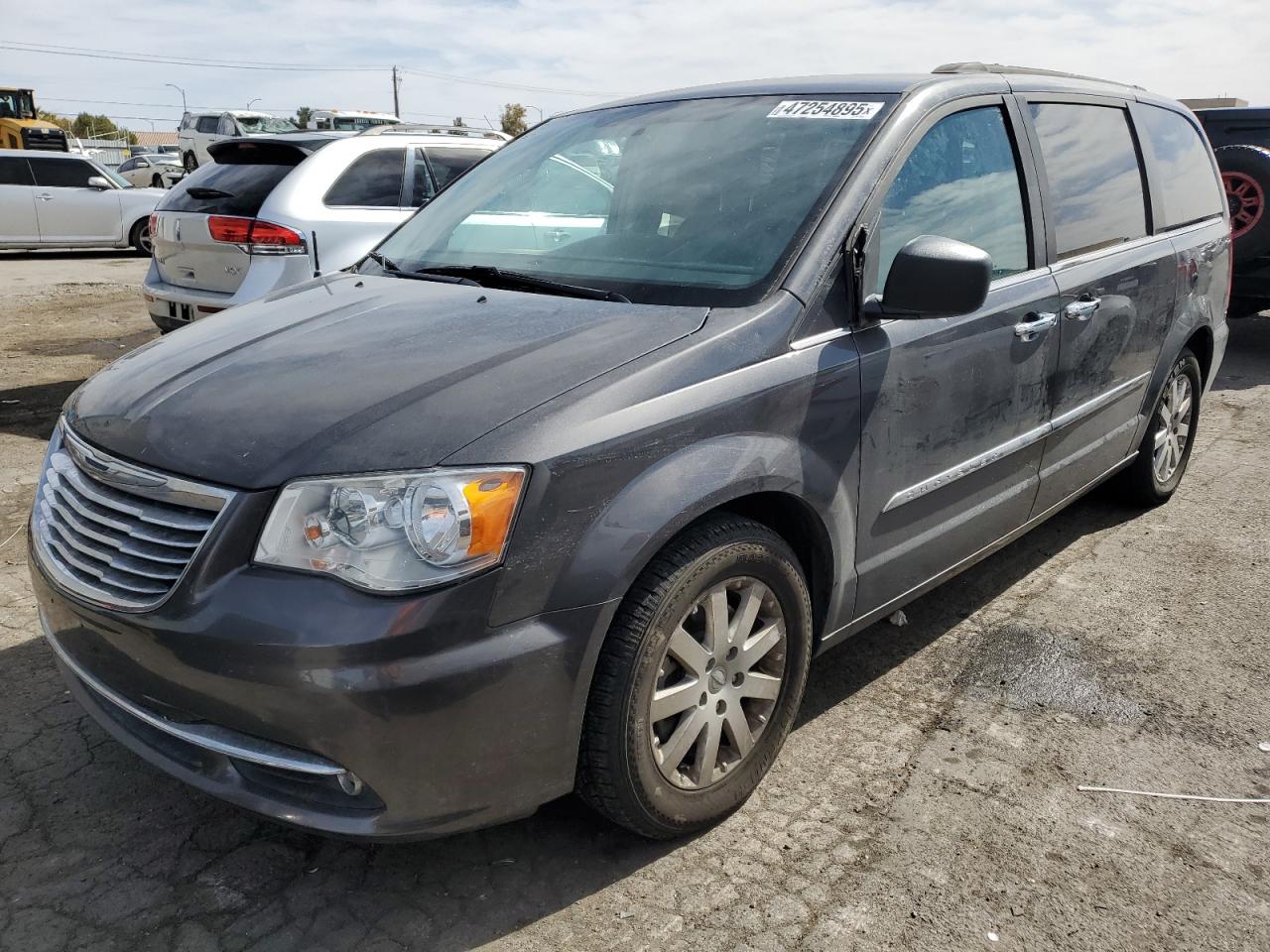 North Las Vegas, NV에서 판매 중인 2016 Chrysler Town & Country Touring - Minor Dent/Scratches