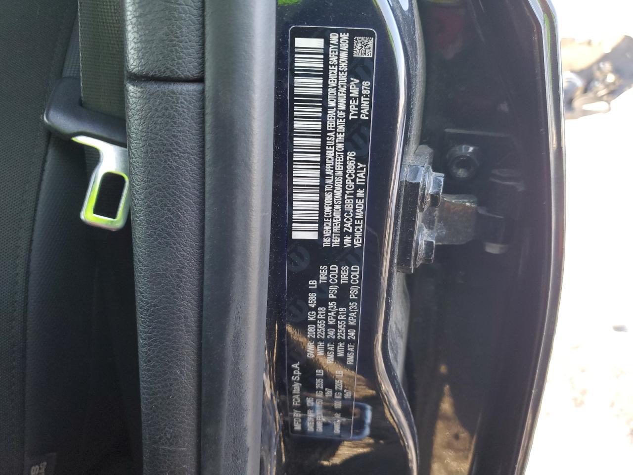 2016 Jeep Renegade - Image 15