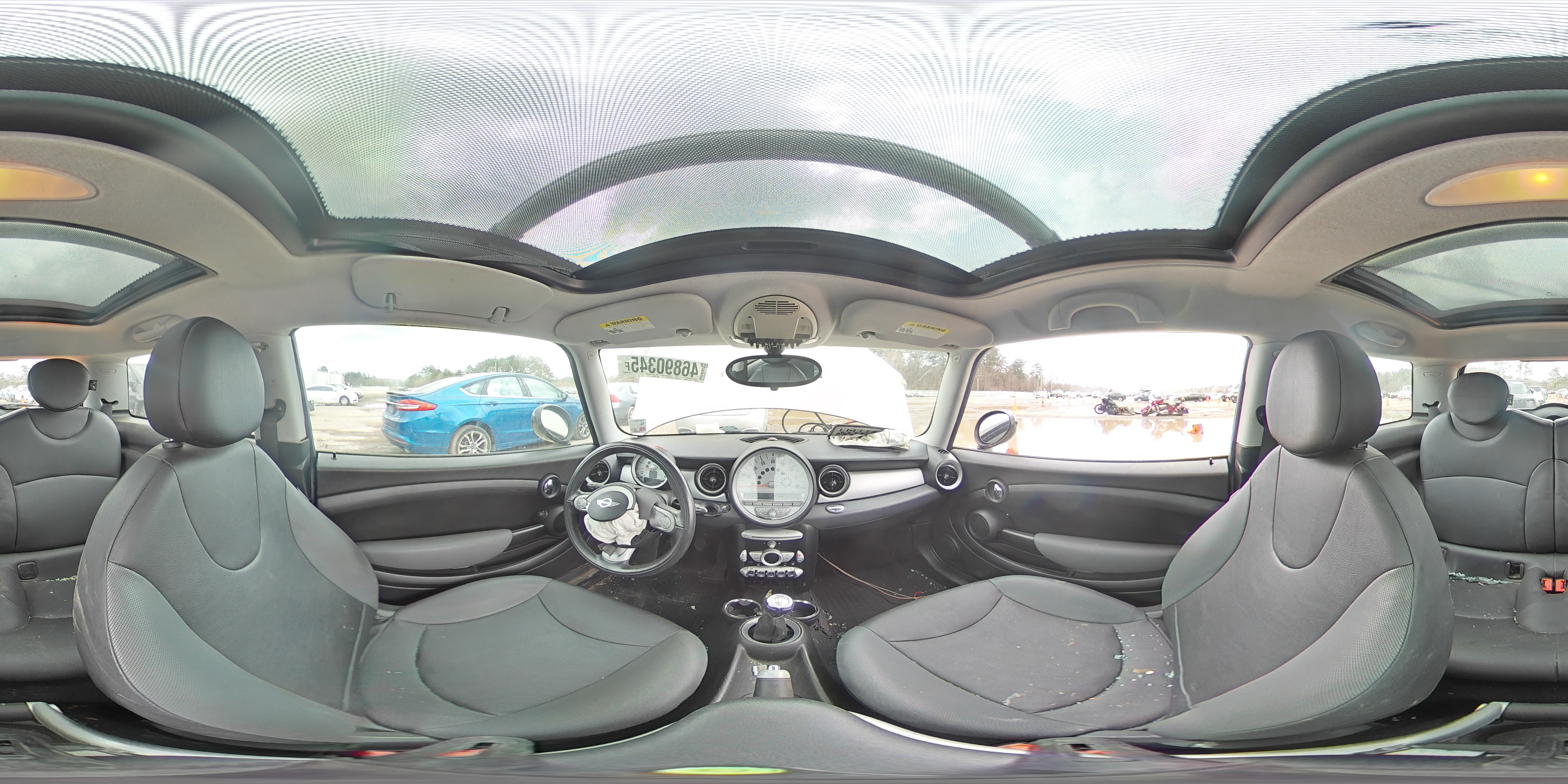2009 MINI Cooper - Image 13