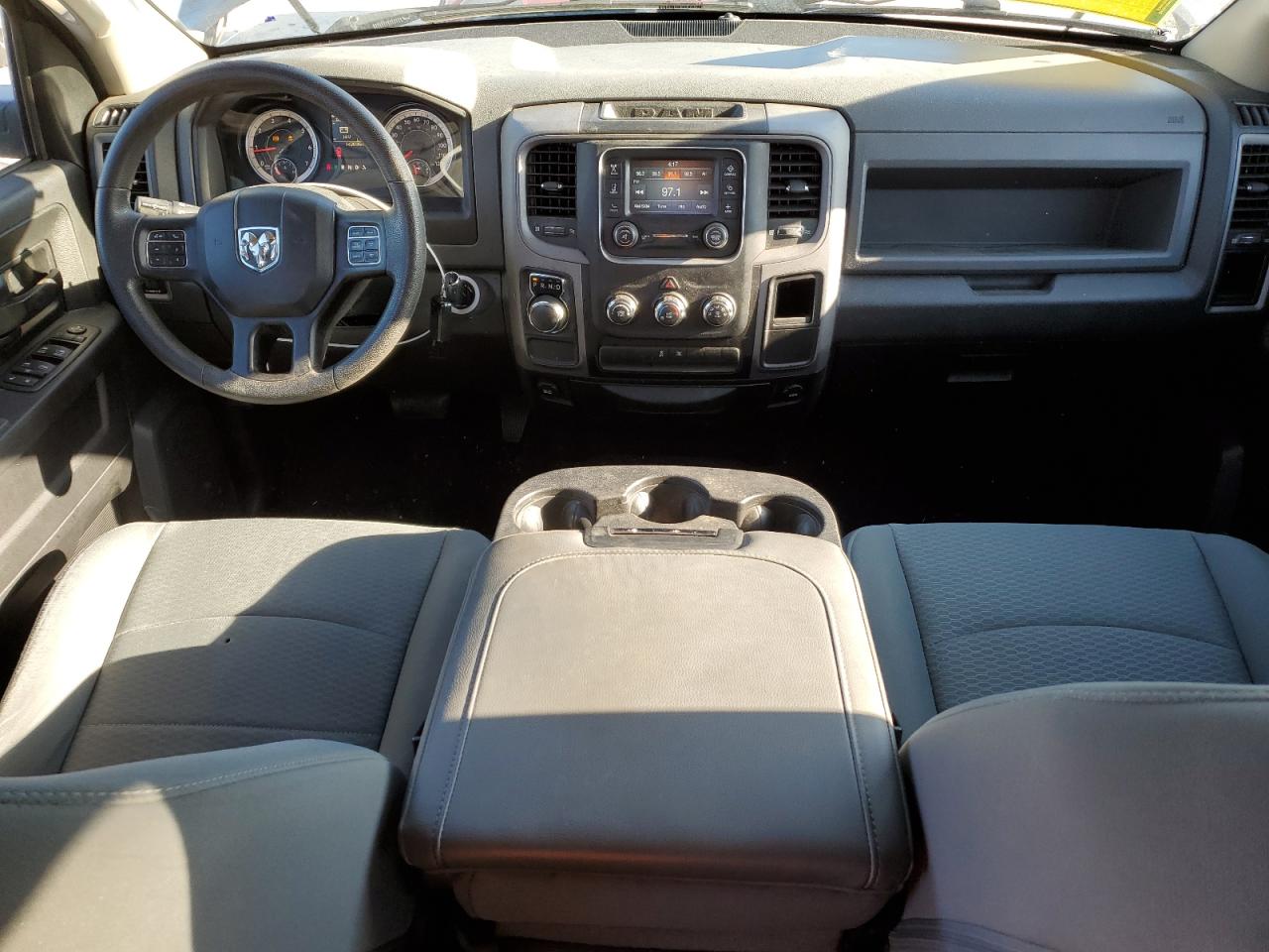 2016 RAM 1500 - Image 8