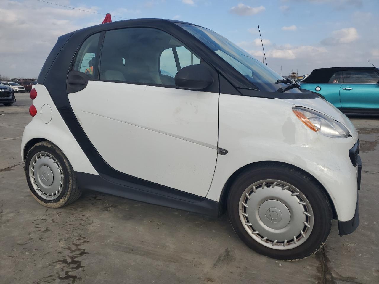 2014 Smart Fortwo - Image 4