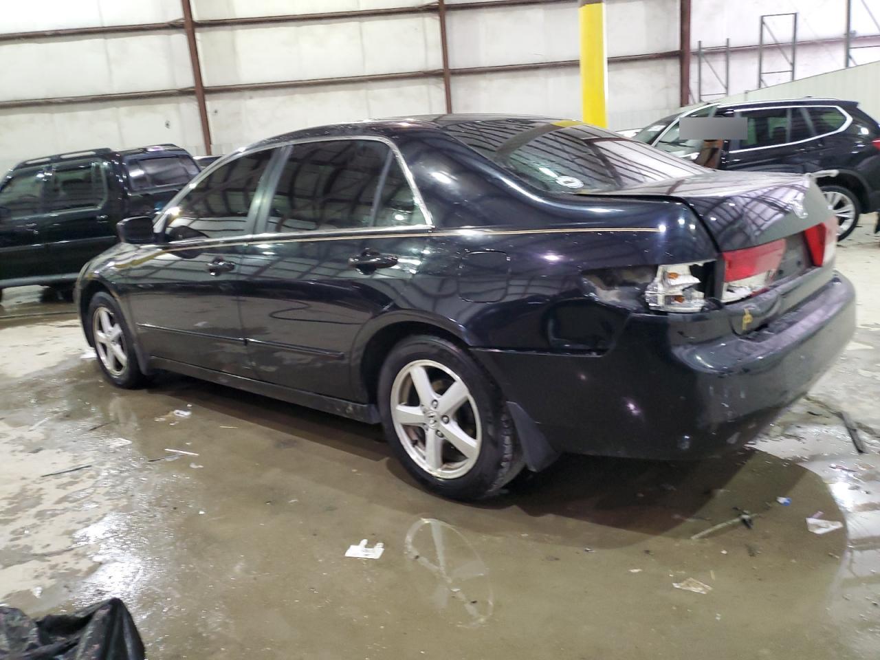 2003 Honda Accord - Image 2