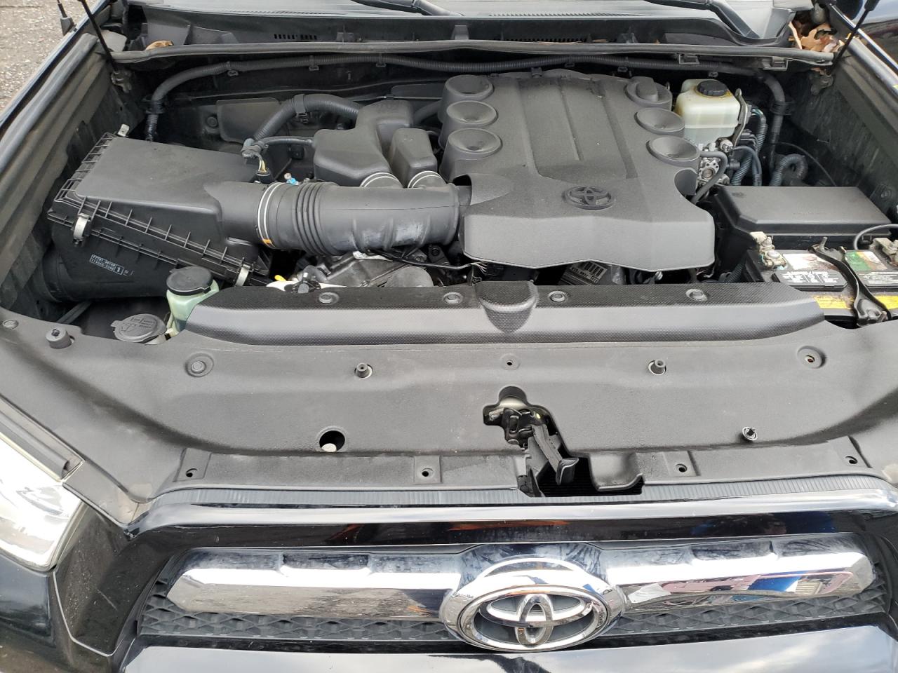 2010 Toyota 4Runner - Image 13