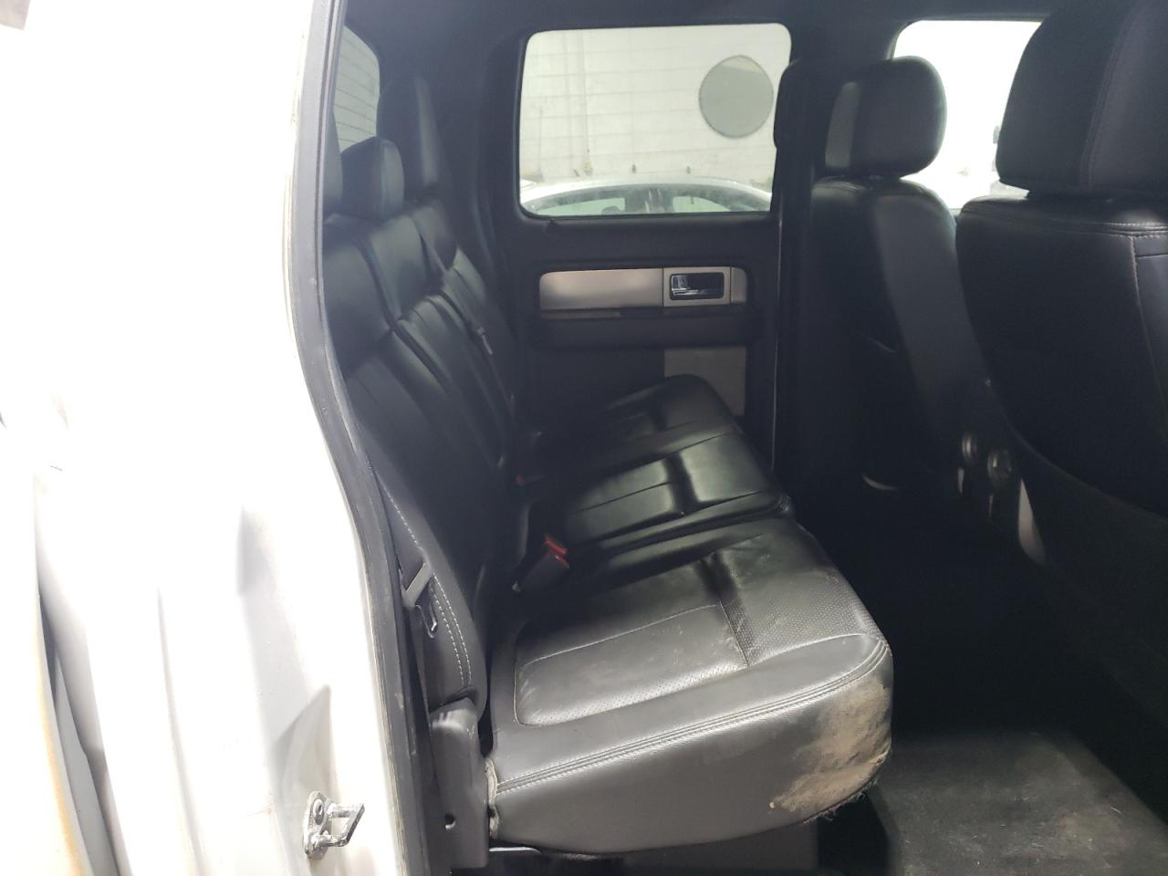 2013 Ford F-150 - Image 10