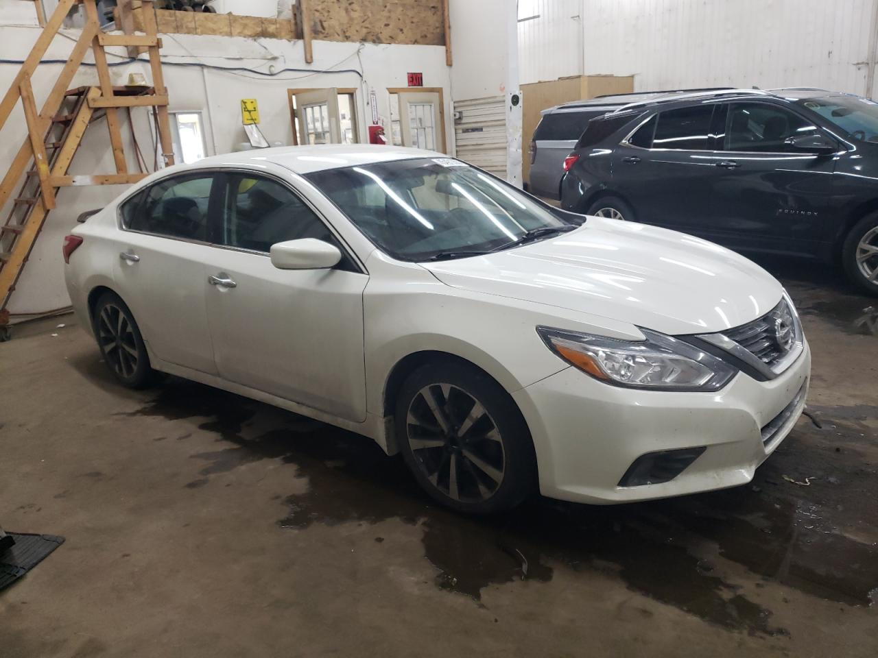 2016 Nissan Altima - Image 4