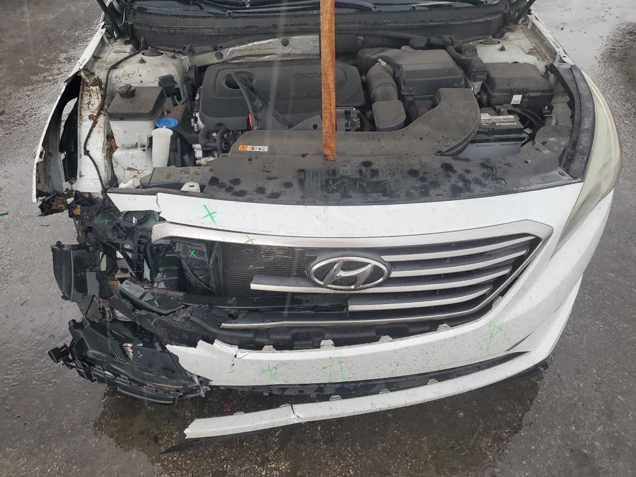 2015 Hyundai Sonata - Image 11