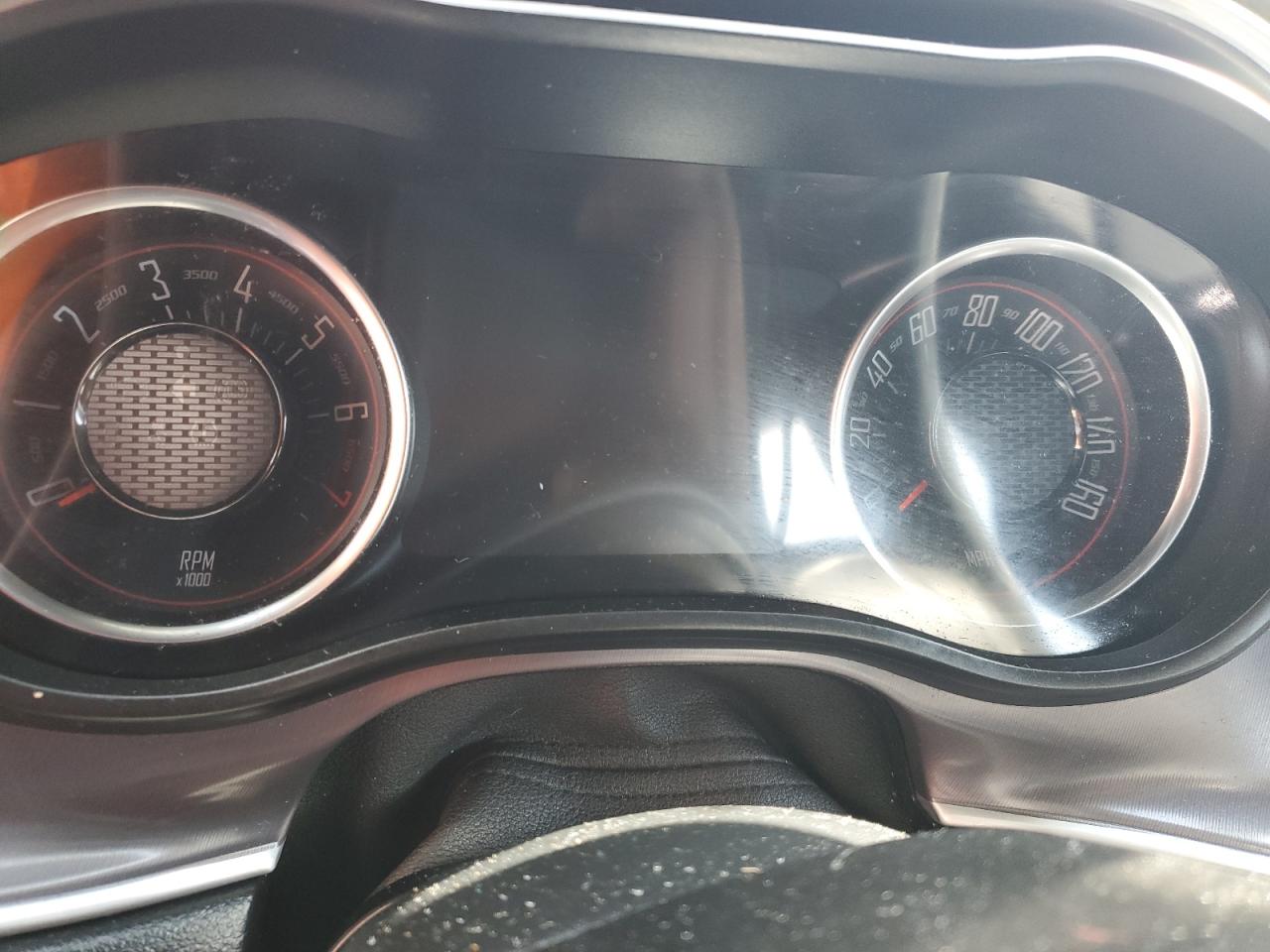 2019 Dodge Challenger - Image 9