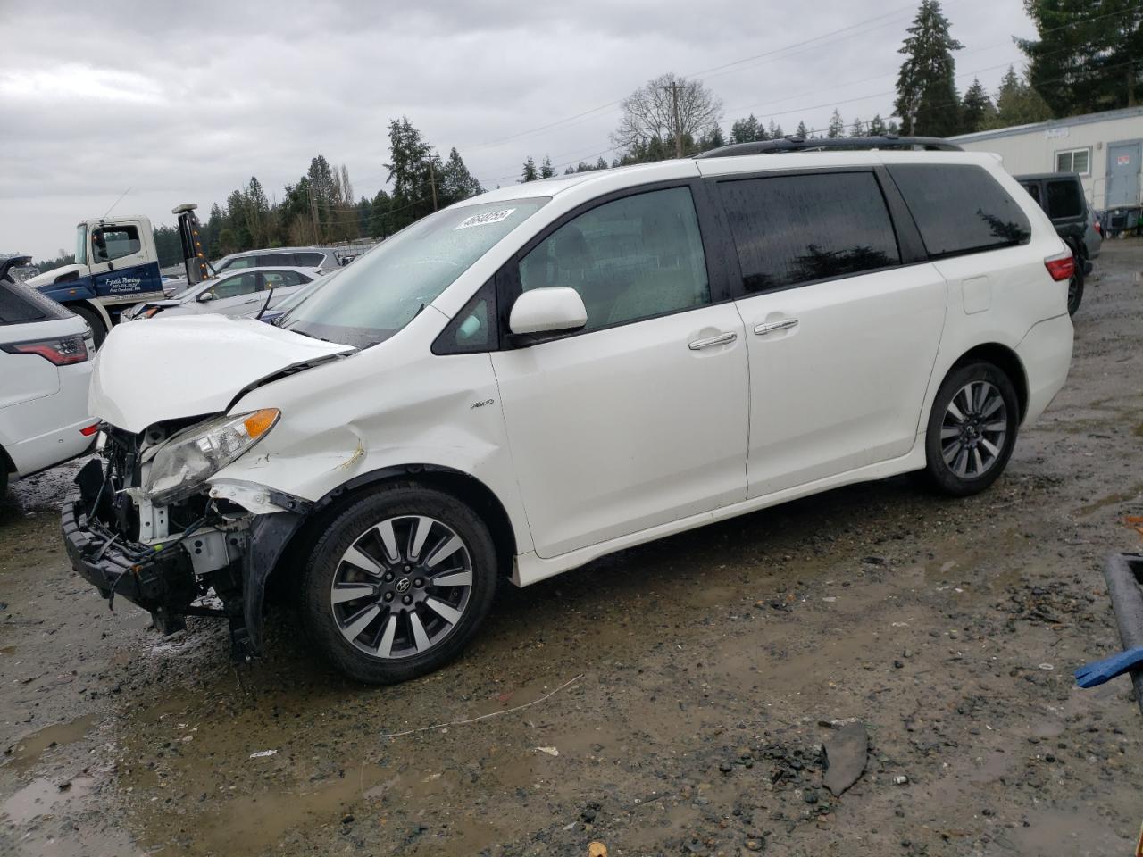 2018 Toyota Sienna - Image 1