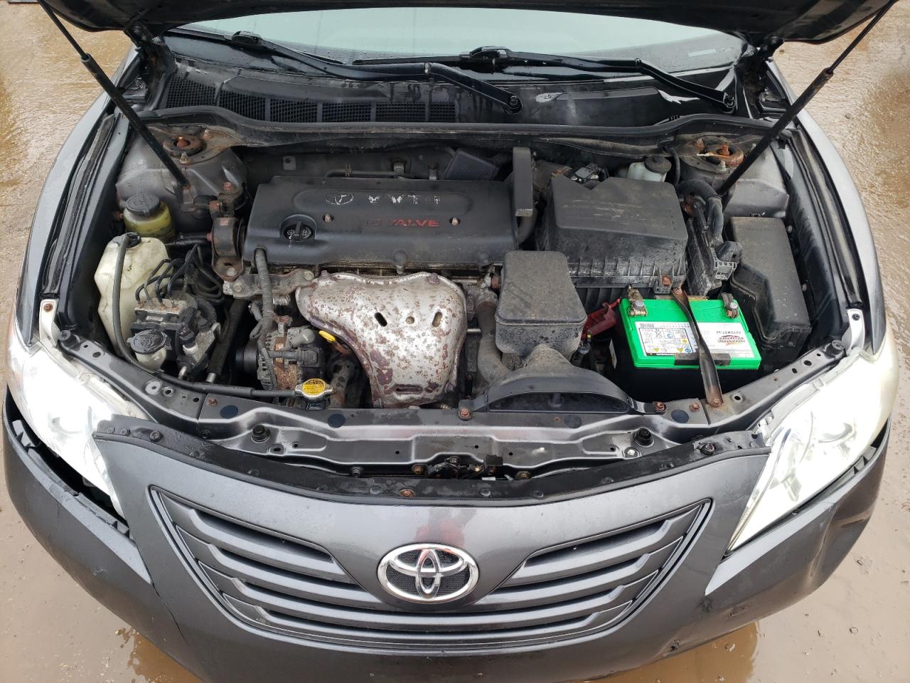 2009 Toyota Camry - Image 11