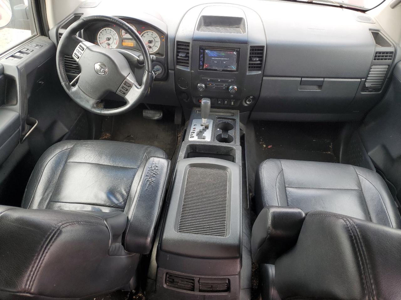 2012 Nissan Titan - Image 8