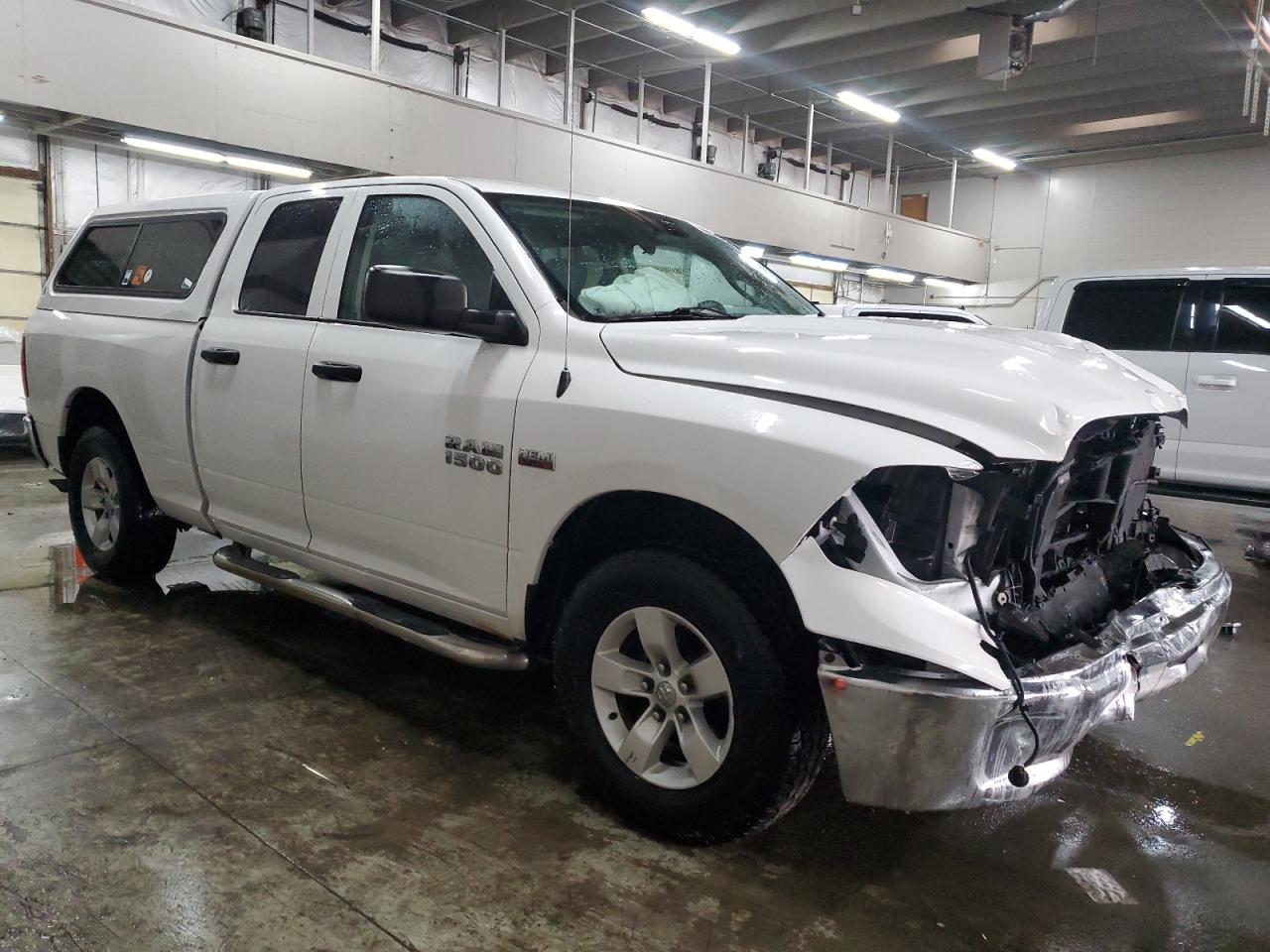 2016 RAM 1500 - Image 4