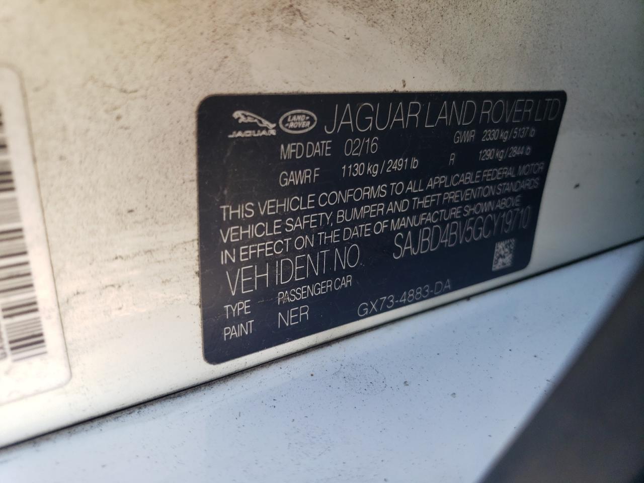 2016 Jaguar XF - Image 12