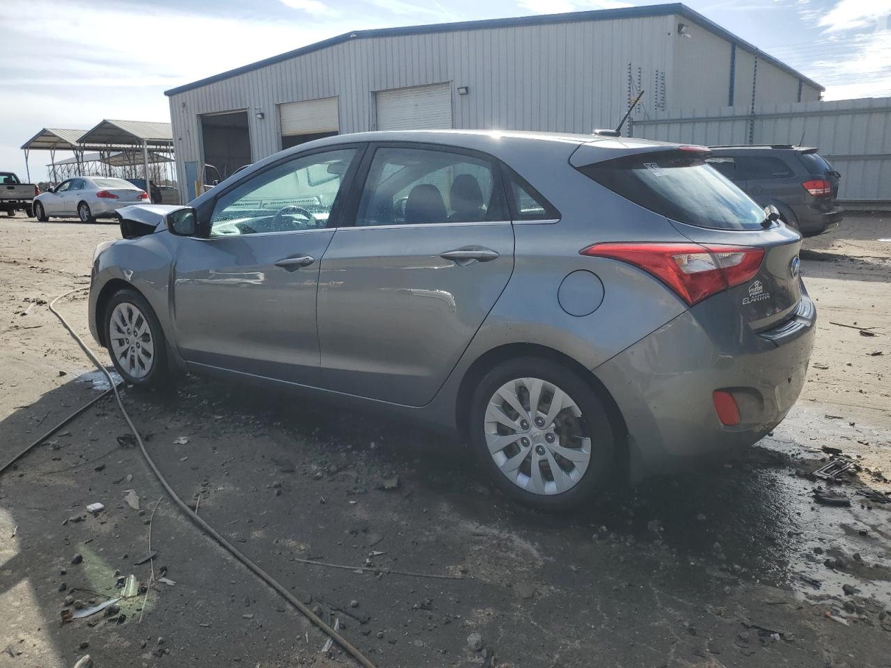 2017 Hyundai Elantra - Image 2
