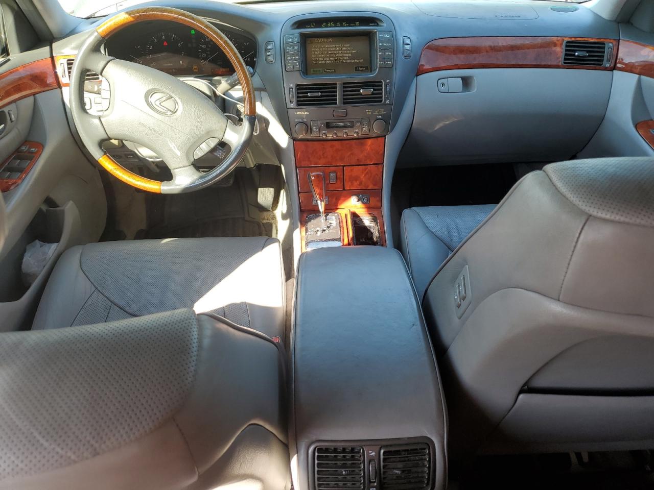 2005 Lexus LS - Image 8