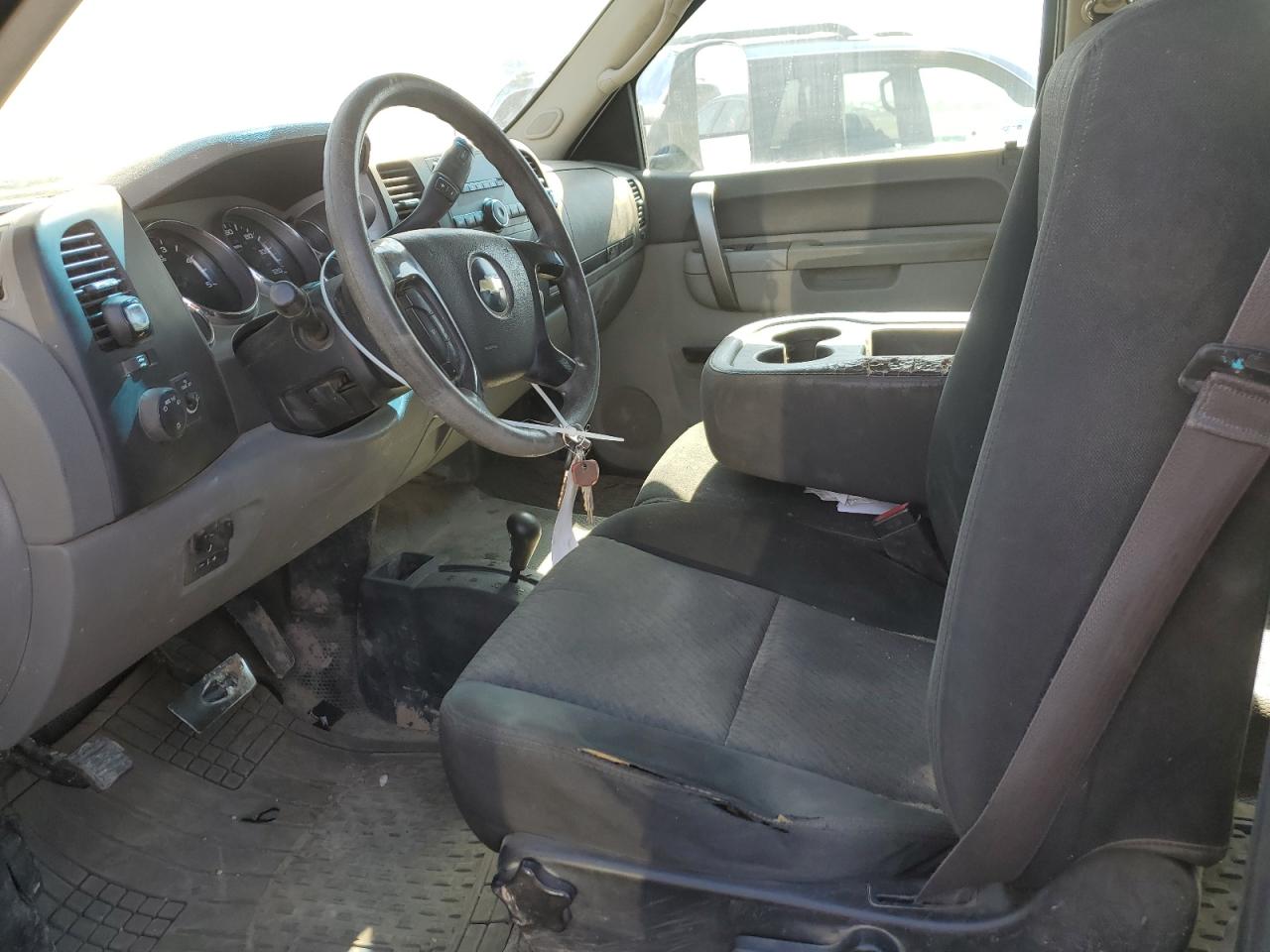 2014 Chevrolet Silverado - Image 7
