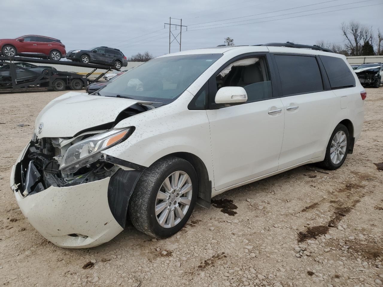 2017 Toyota Sienna - Image 1