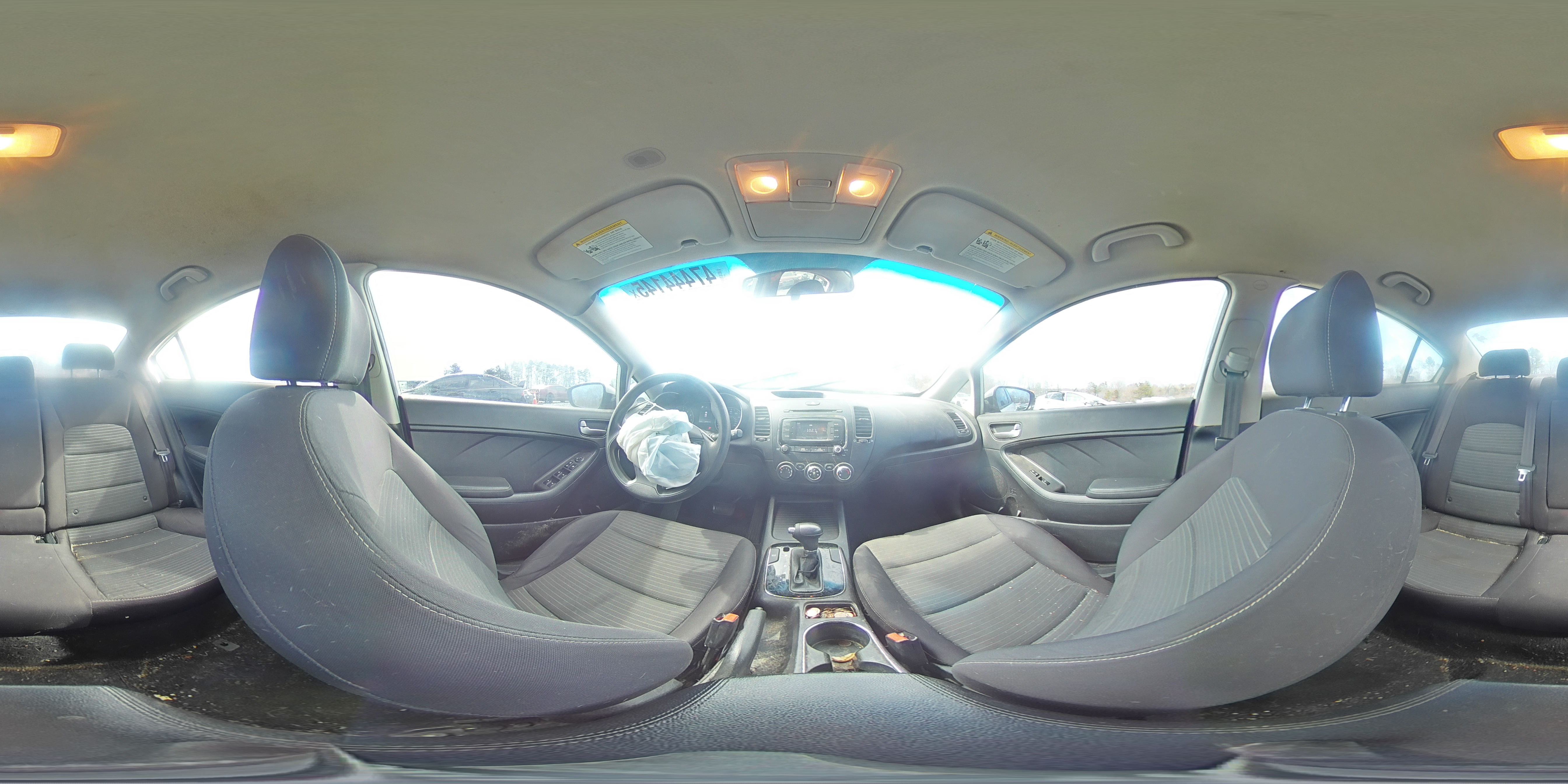 2017 Kia Forte - Image 13