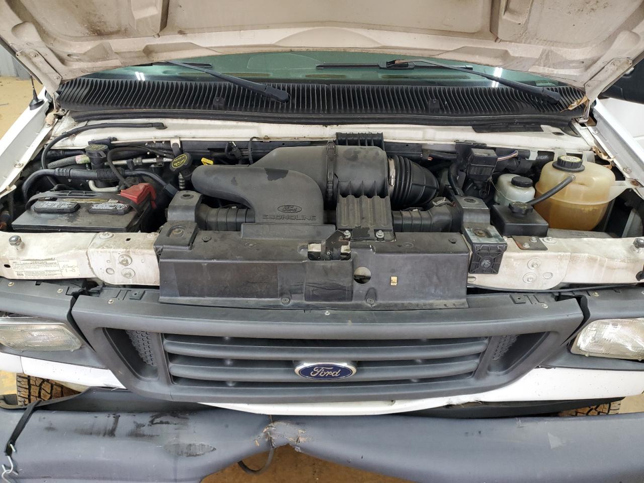 2006 Ford Econoline - Image 14