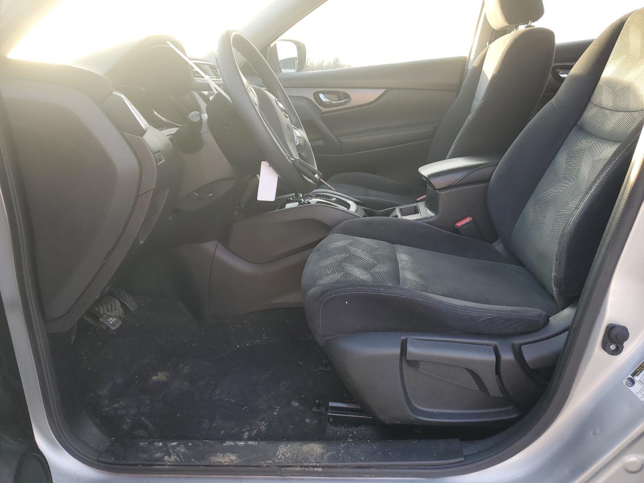 2016 Nissan Rogue - Image 7