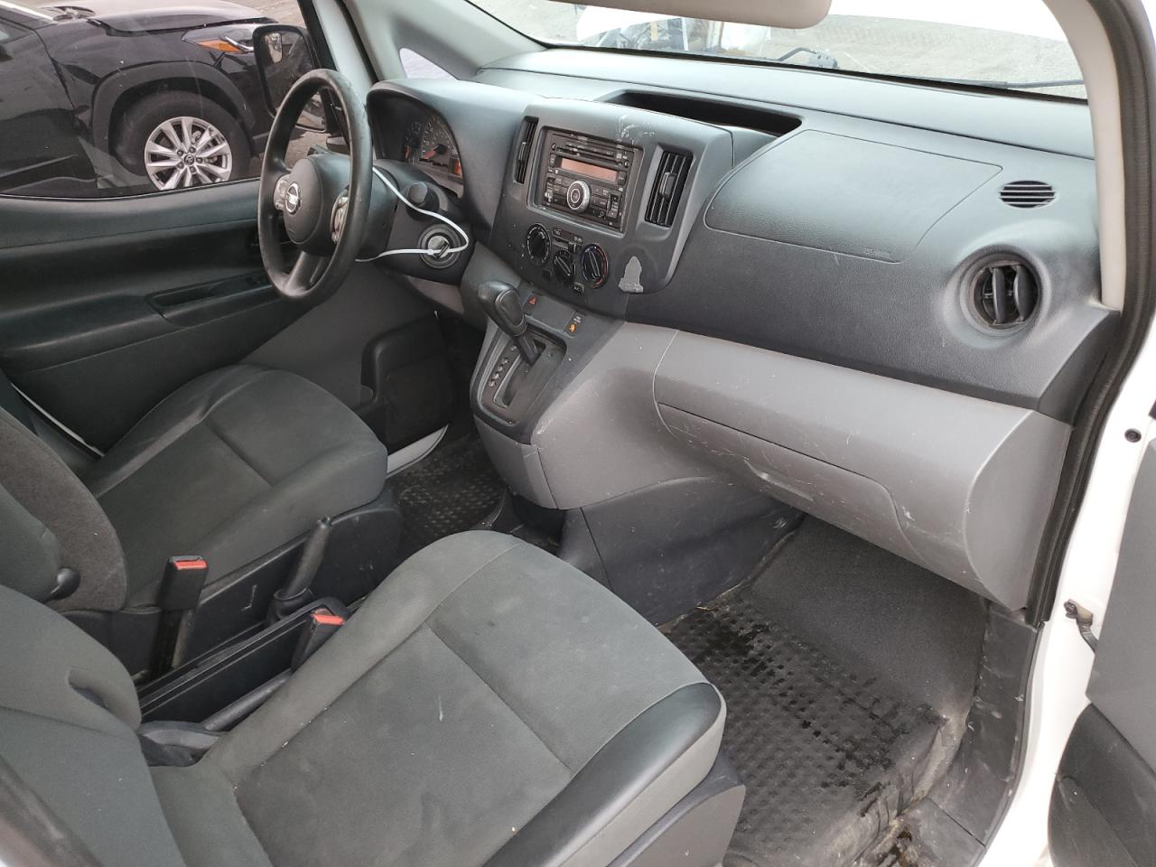 2015 Nissan NV - Image 8