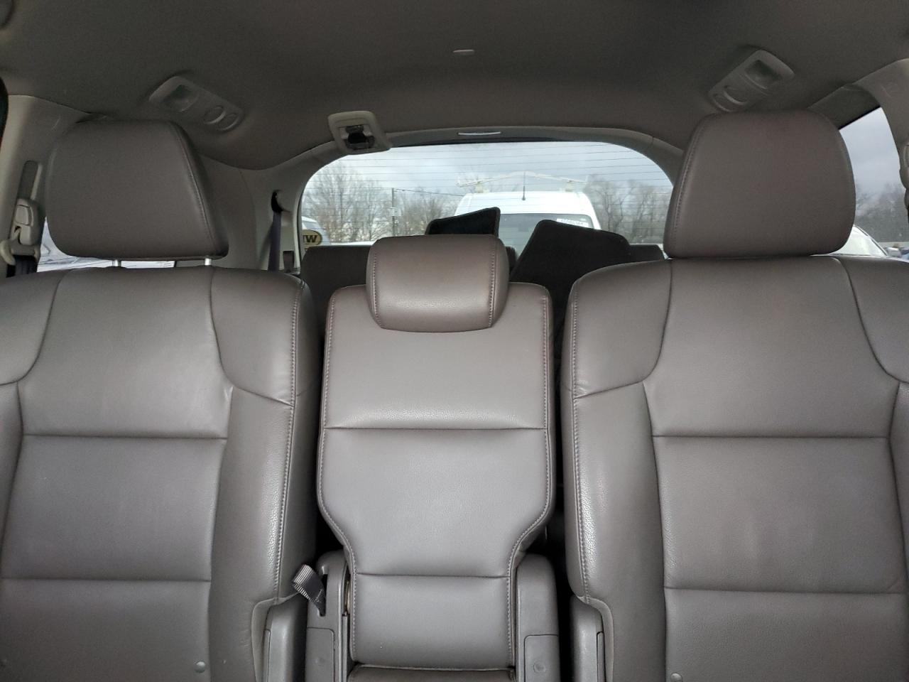 2014 Honda Odyssey - Image 10