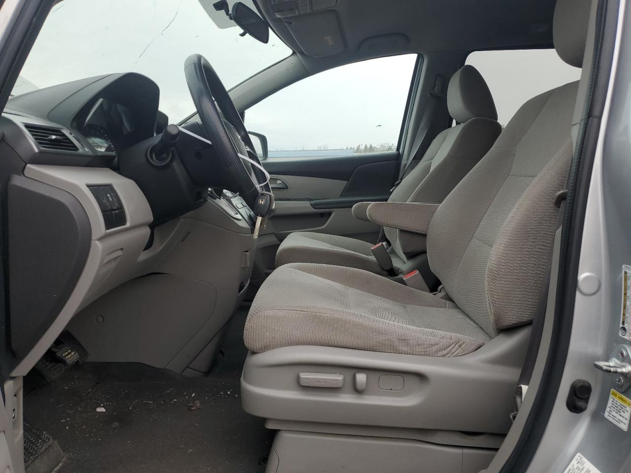 2011 Honda Odyssey - Image 7