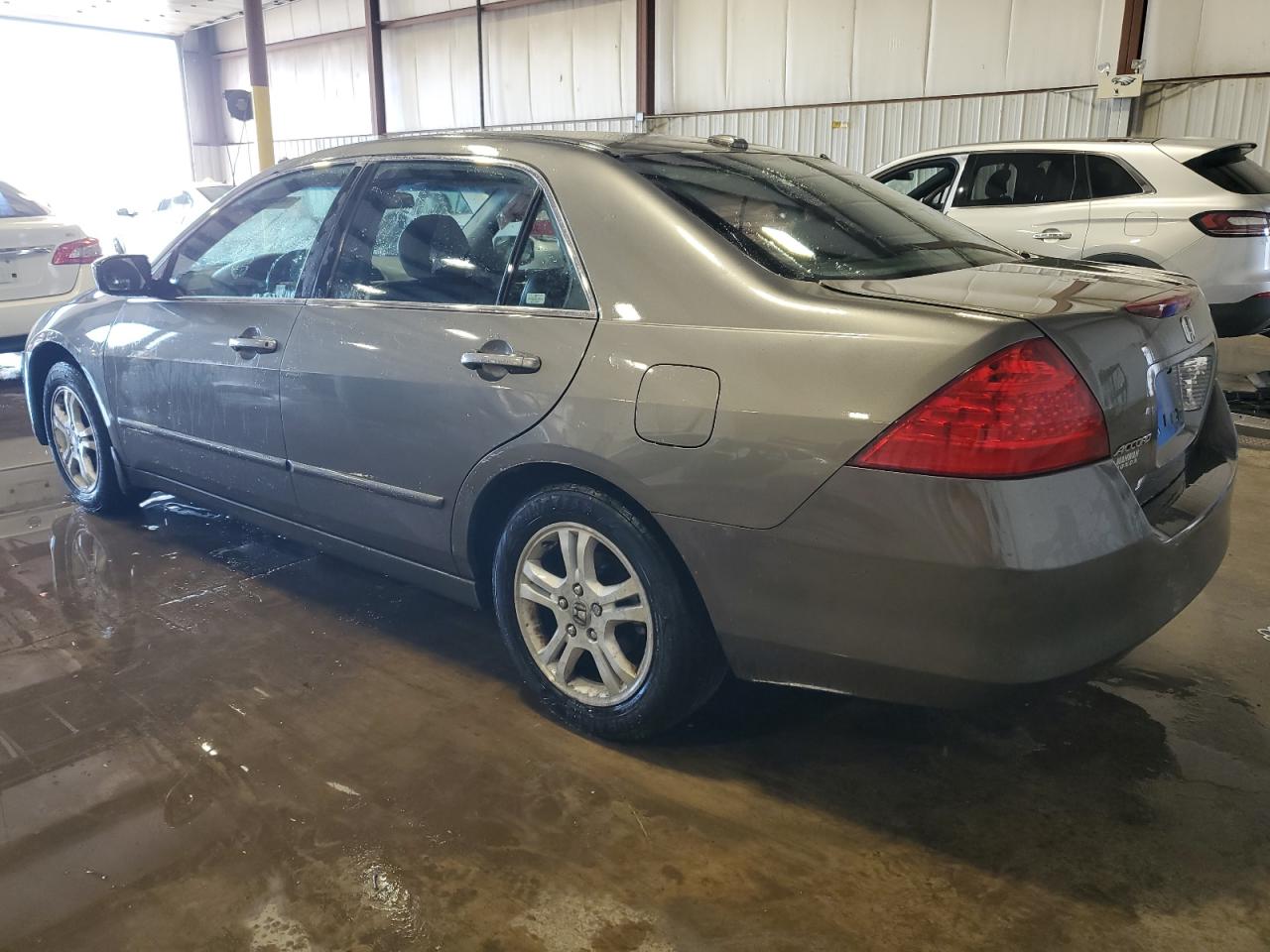 2006 Honda Accord - Image 2