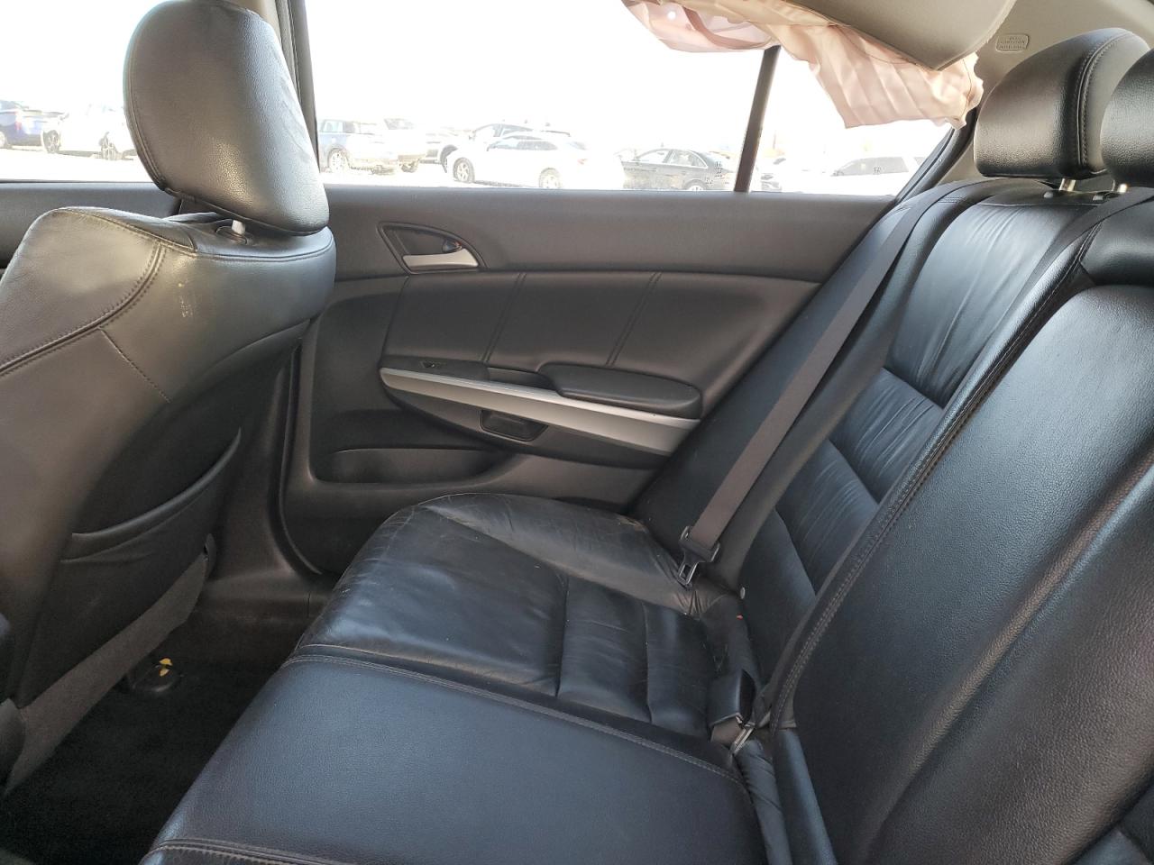 2009 Honda Accord - Image 10