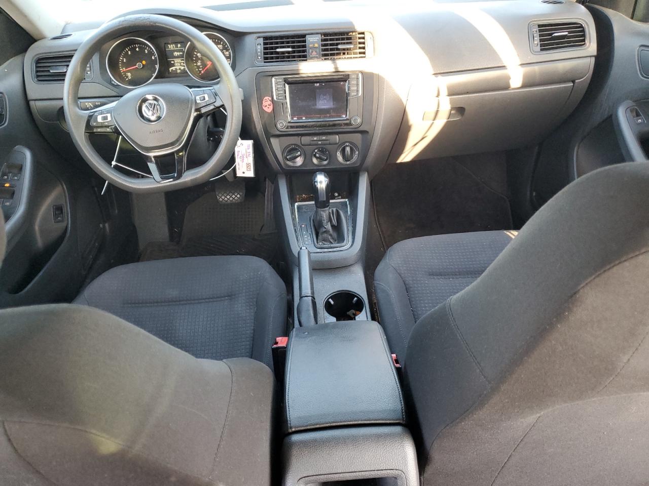 2016 Volkswagen Jetta - Image 8