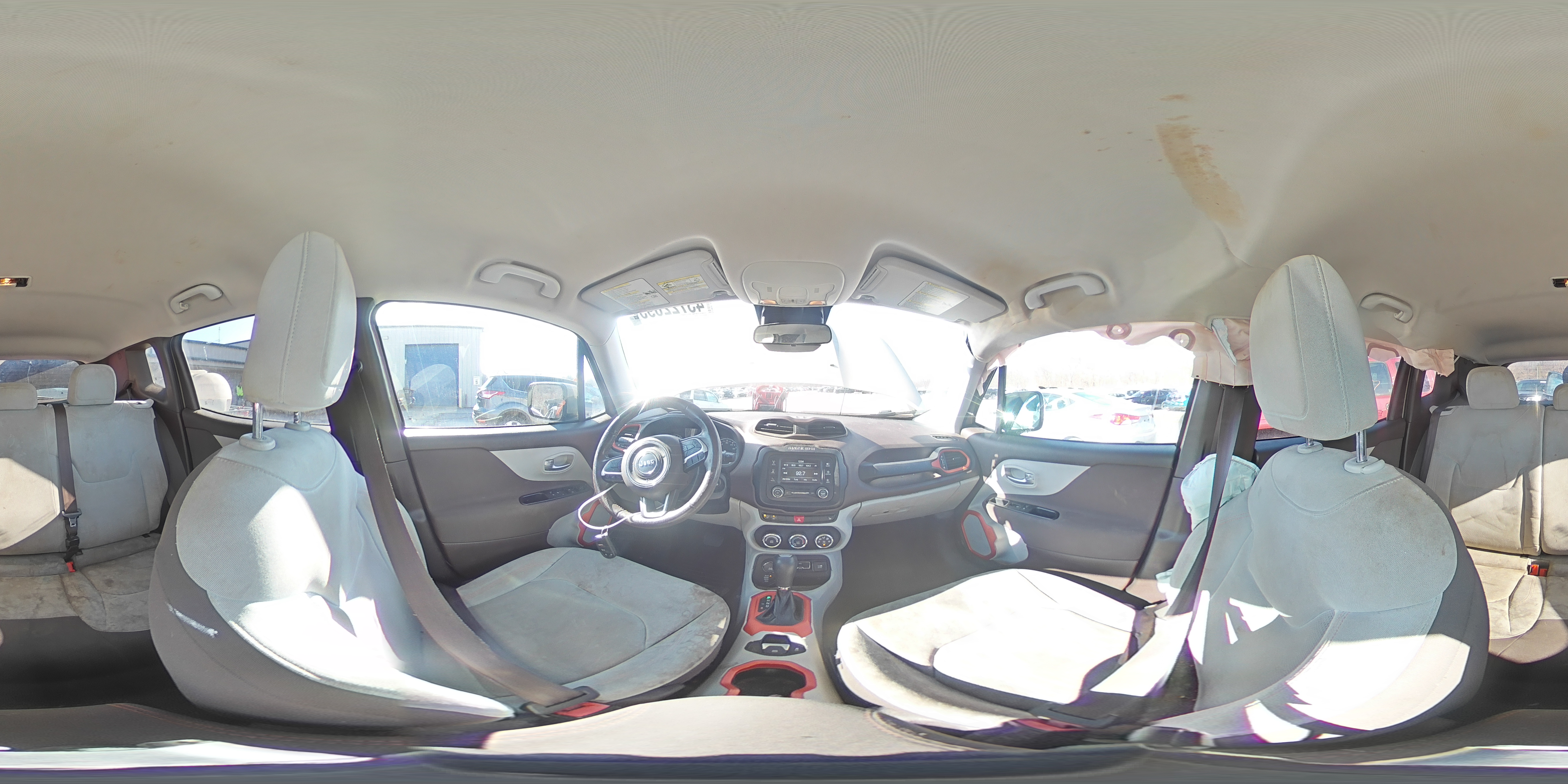 2016 Jeep Renegade - Image 16