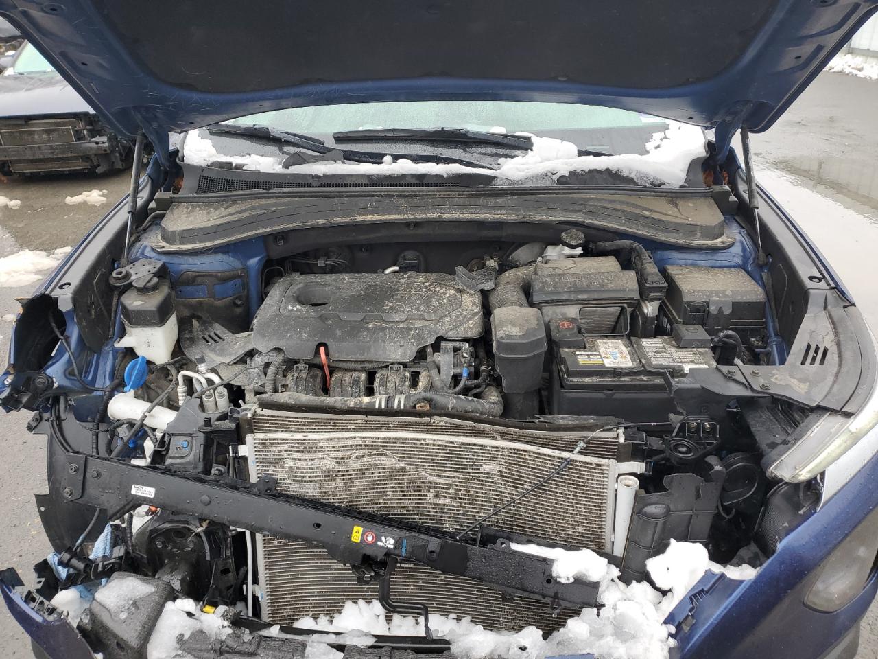 2019 Hyundai Santa Fe - Image 13