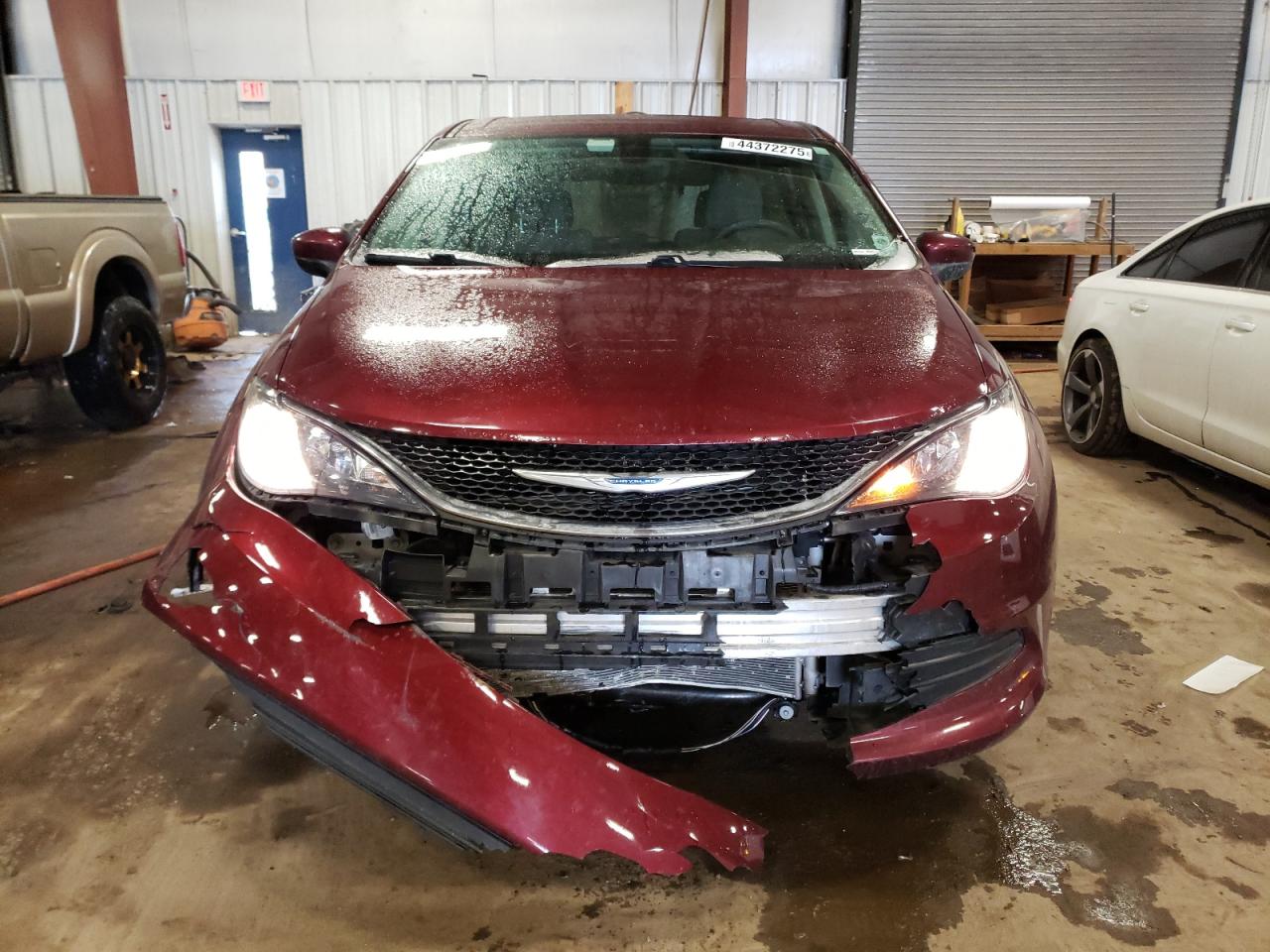 2017 Chrysler Pacifica - Image 5