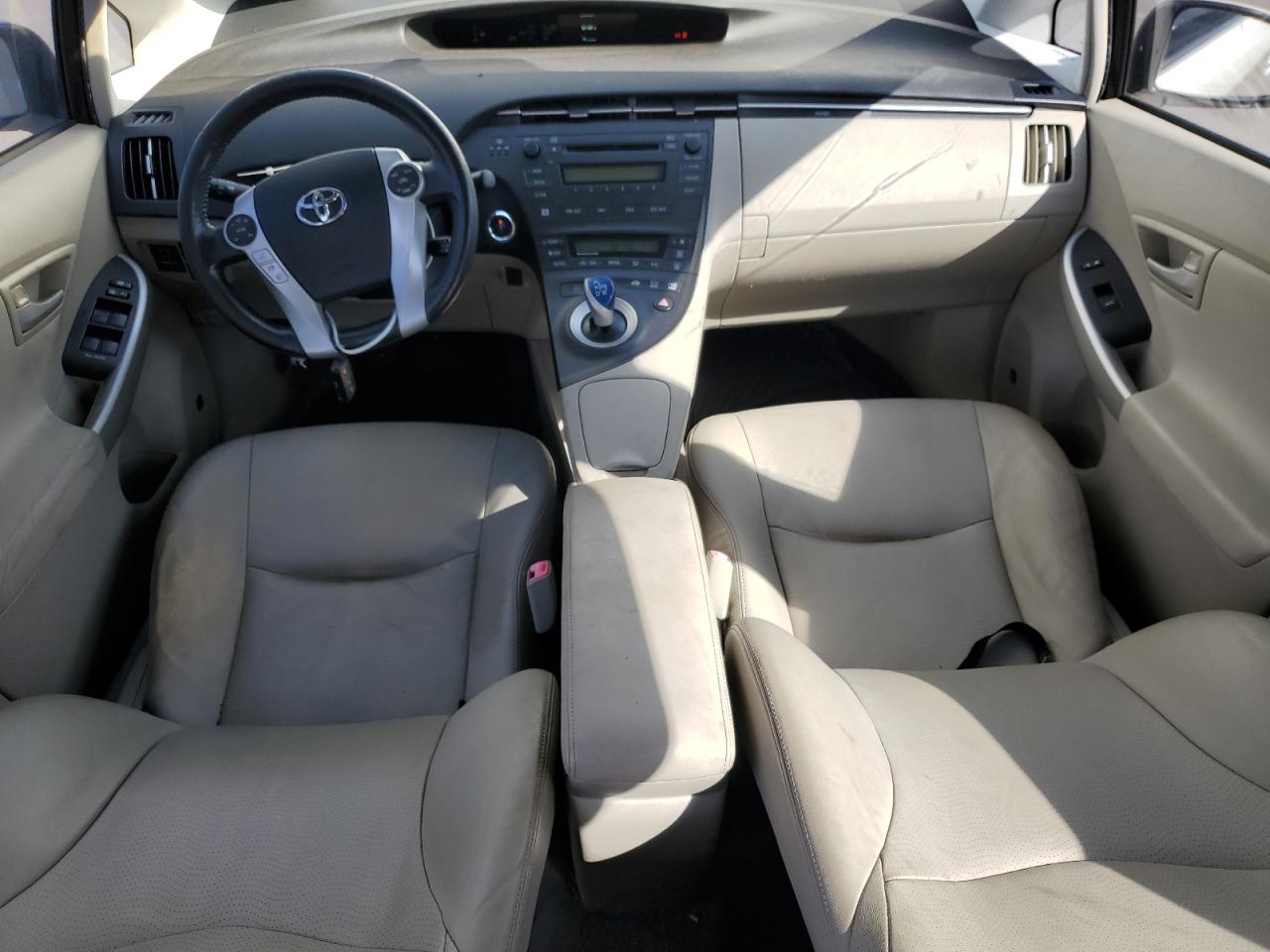 2010 Toyota Prius - Image 8