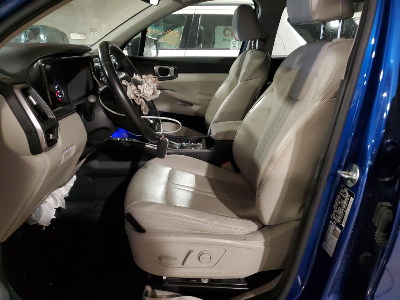 2021 Kia Sorento - Image 7