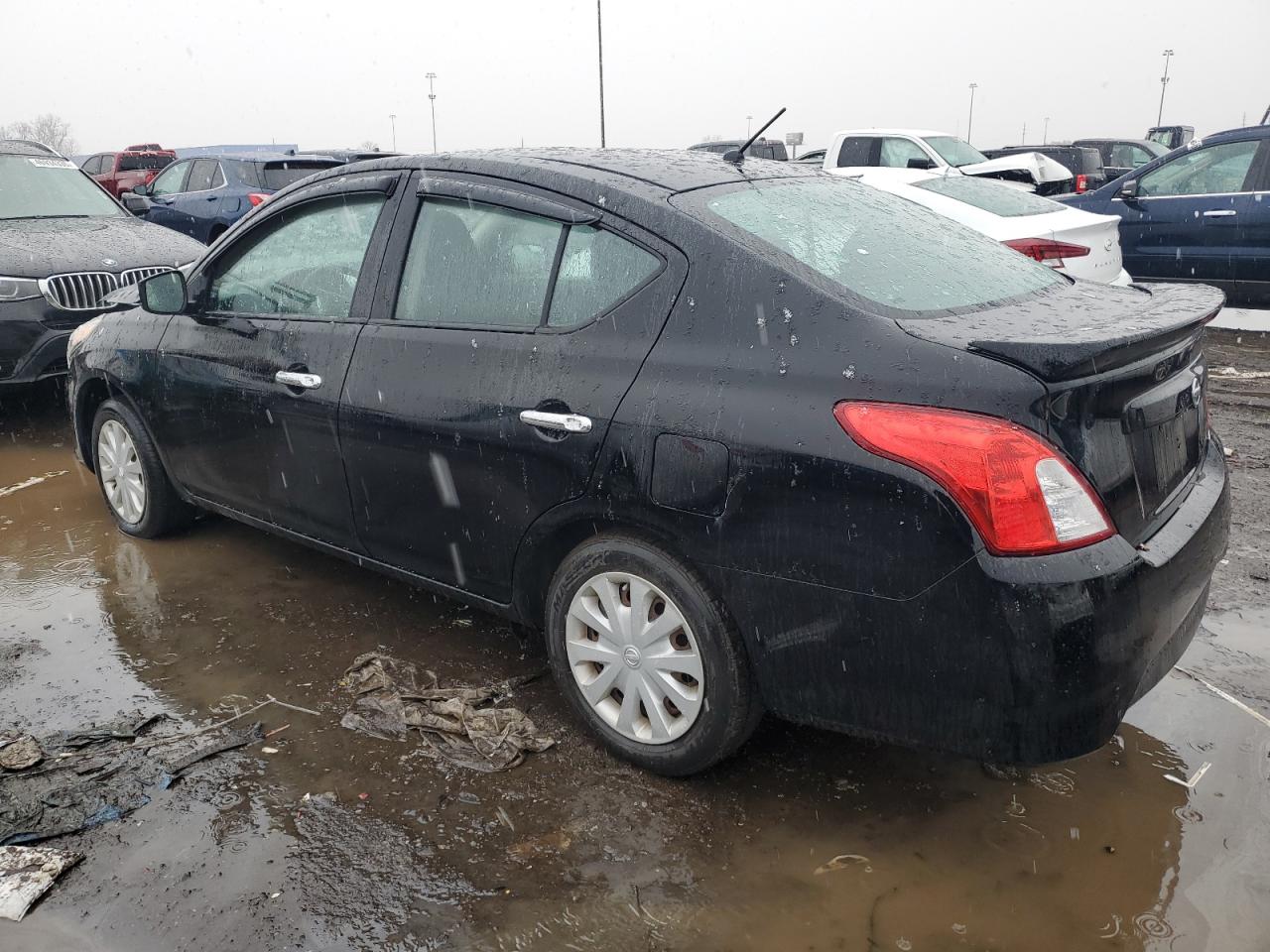 2015 Nissan Versa - Image 2