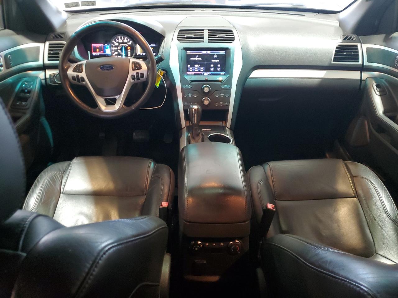 2013 Ford Explorer - Image 8
