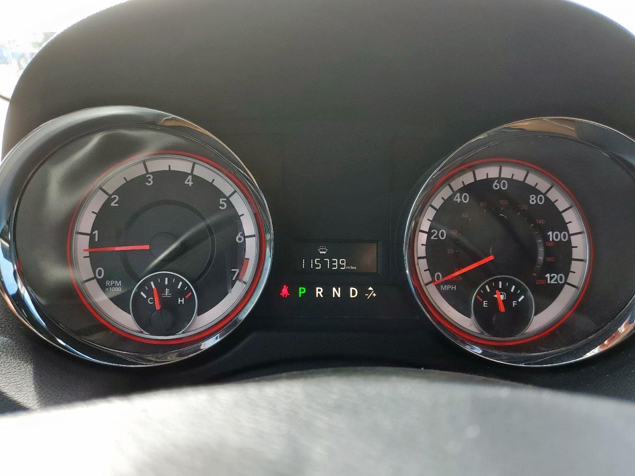 2019 Dodge Caravan - Image 9