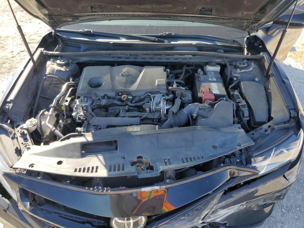 2018 Toyota Camry - Image 12