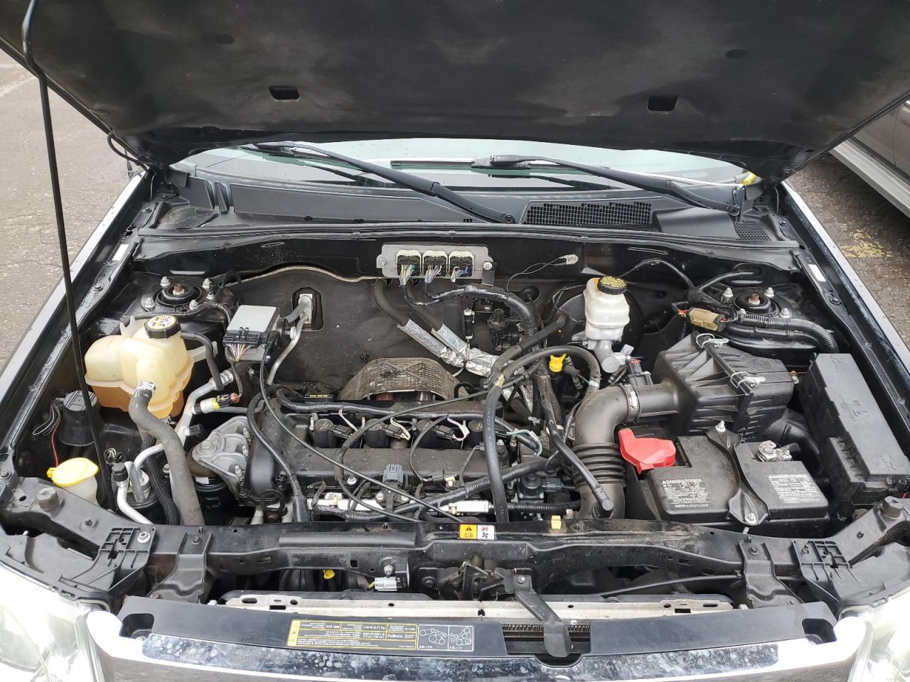 2008 Ford Escape - Image 11