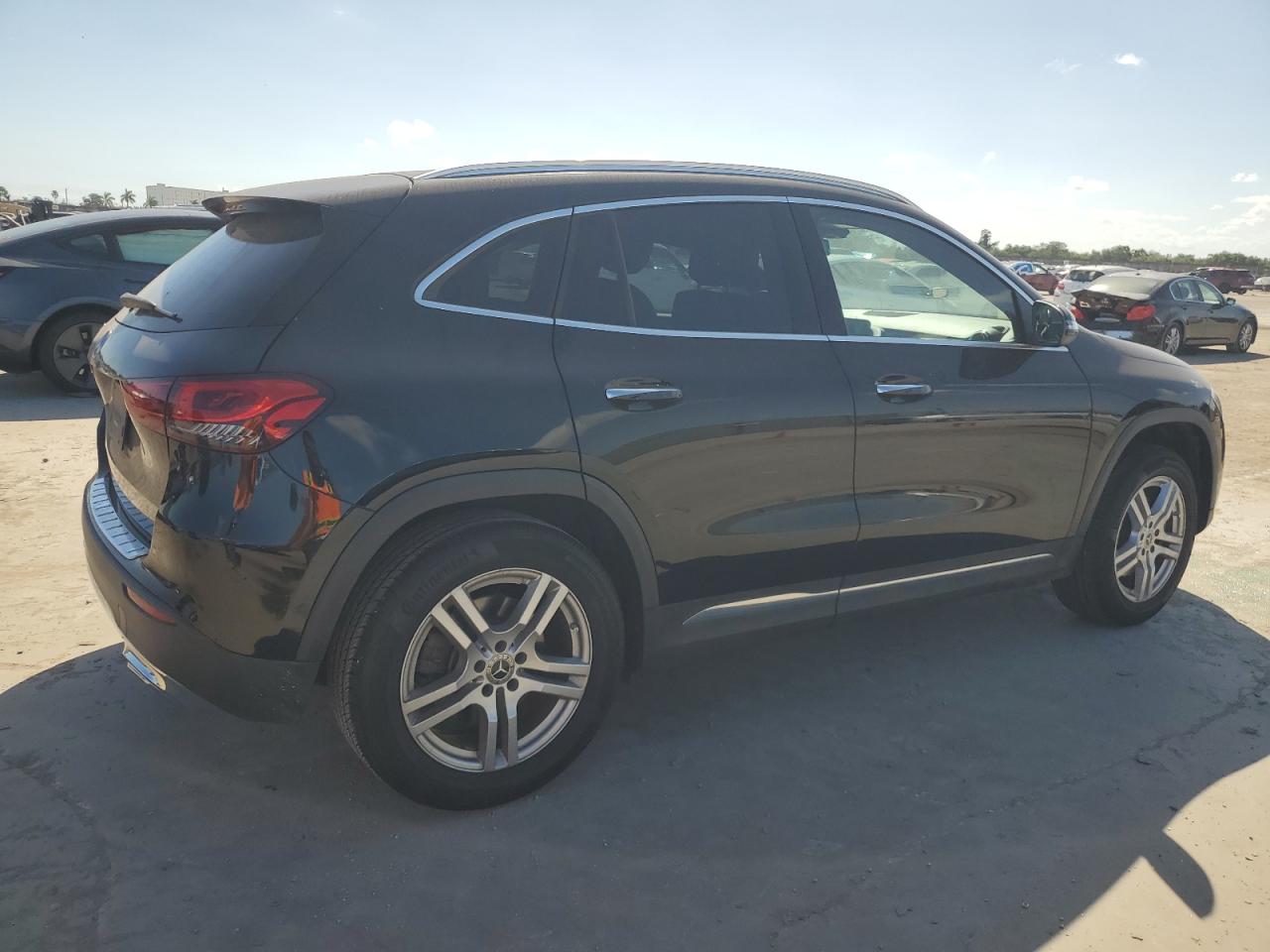 2021 Mercedes-Benz GLA-klasse - Image 3