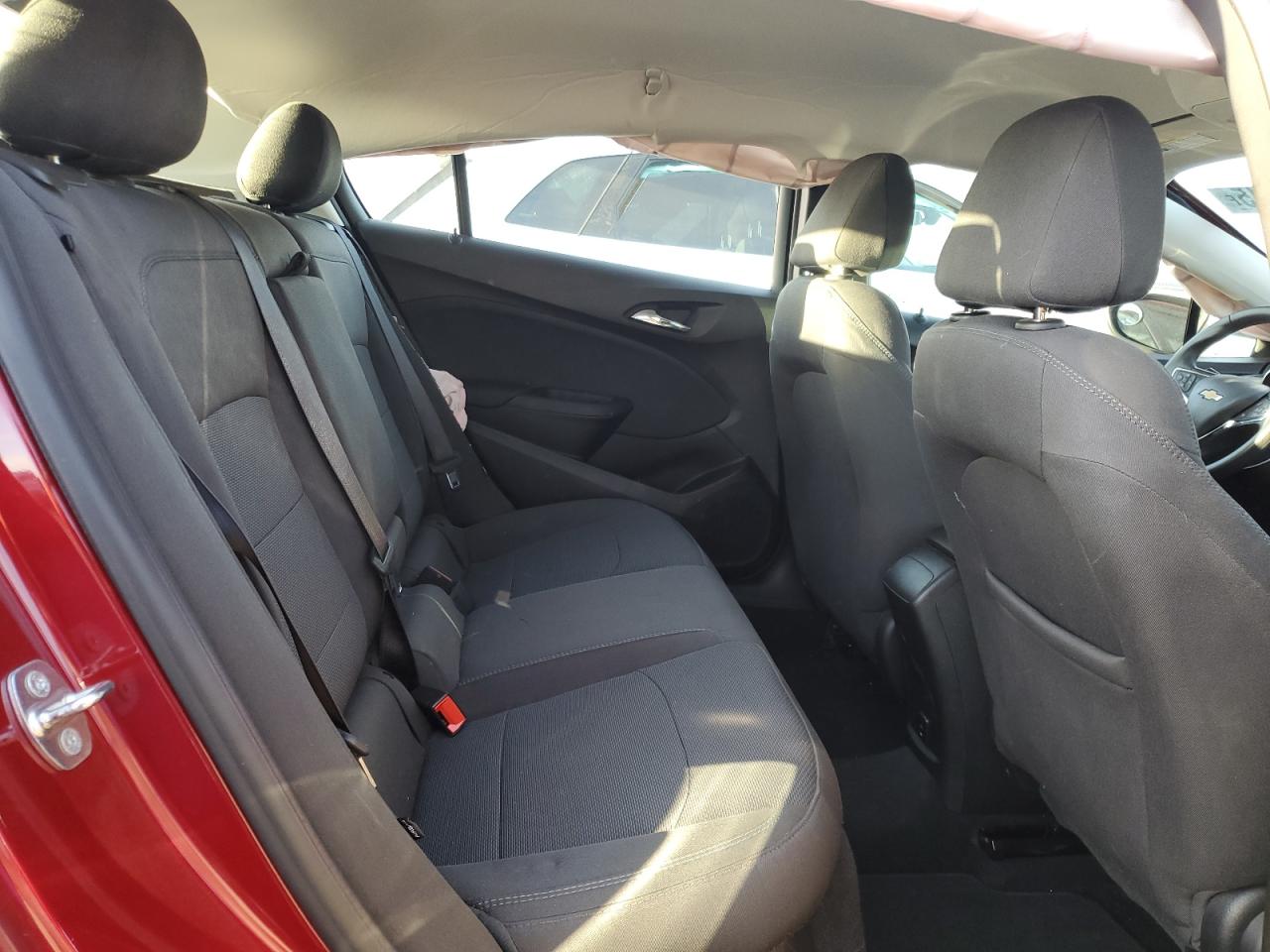 2018 Chevrolet Cruze - Image 10